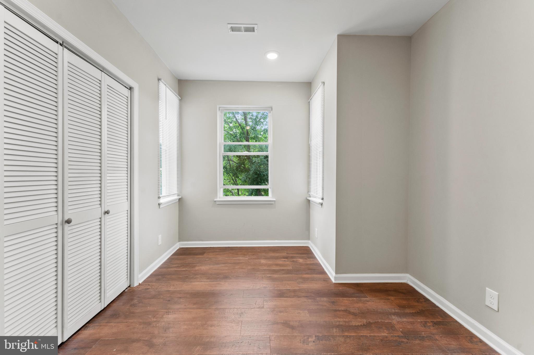 MCELDERRY PARK - Residential Income