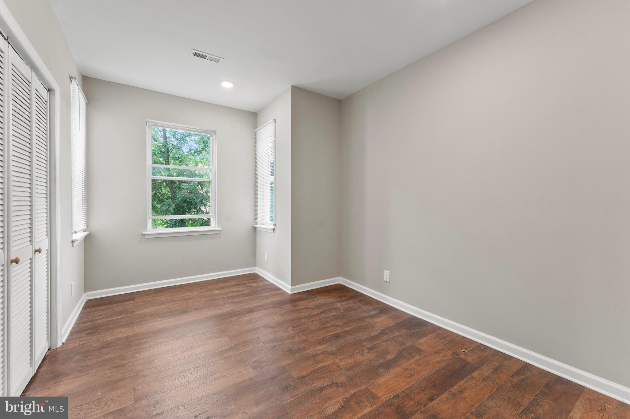 MCELDERRY PARK - Residential Income