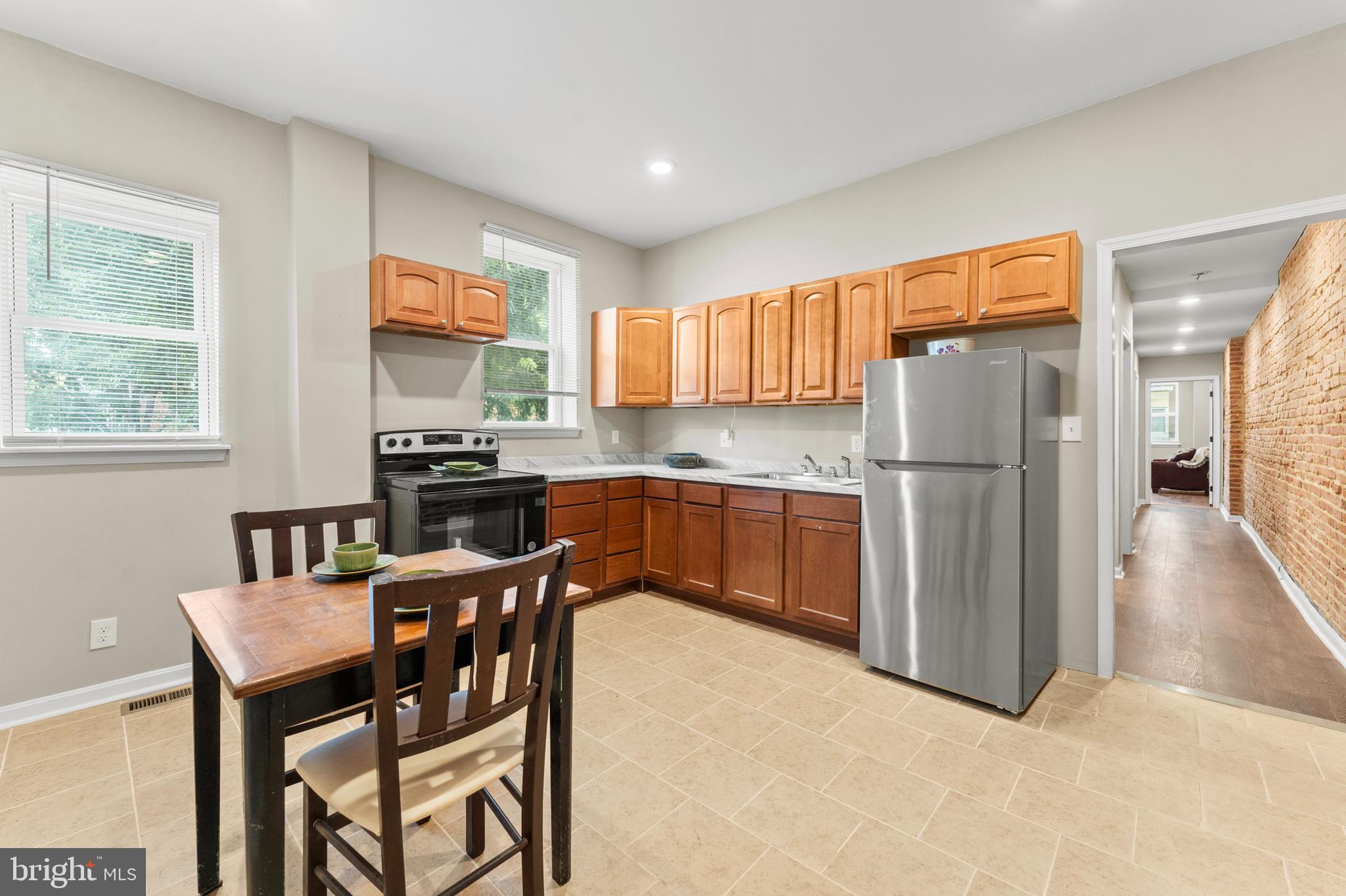 MCELDERRY PARK - Residential Income