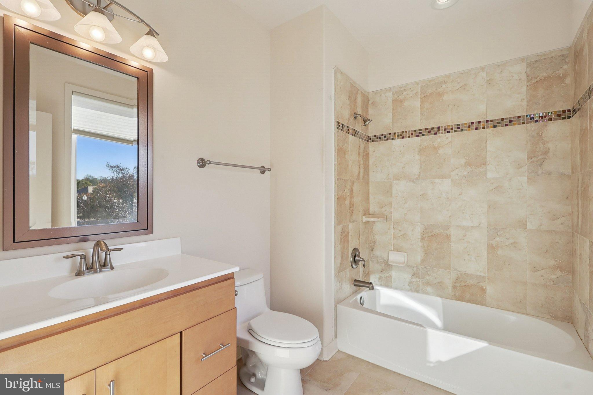 WOODMORE-RESUB-PLAT 5> - Residential