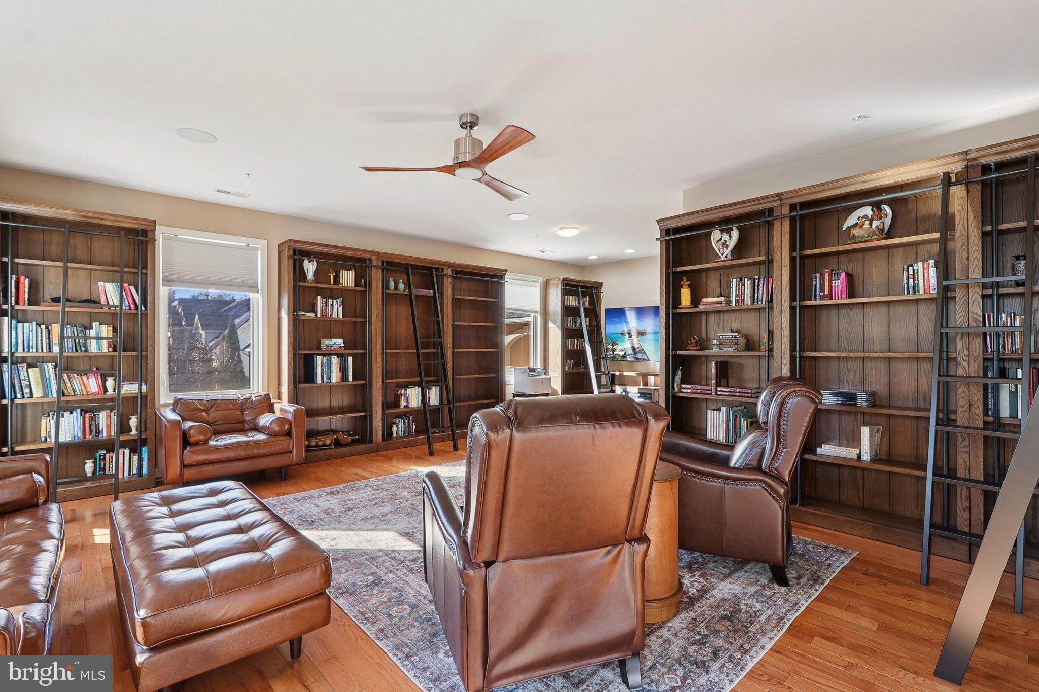 WOODMORE-RESUB-PLAT 5> - Residential