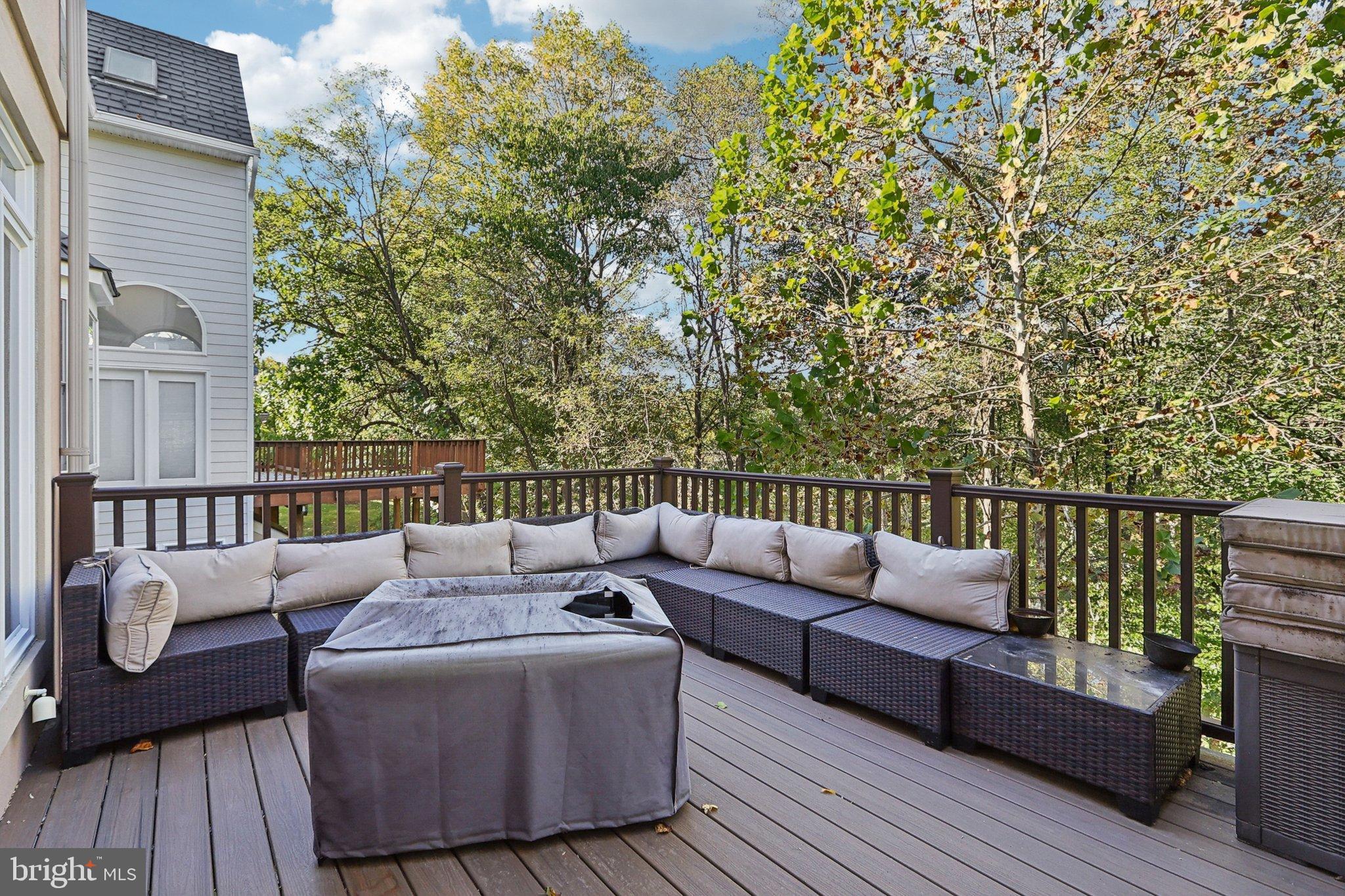 WOODMORE-RESUB-PLAT 5> - Residential