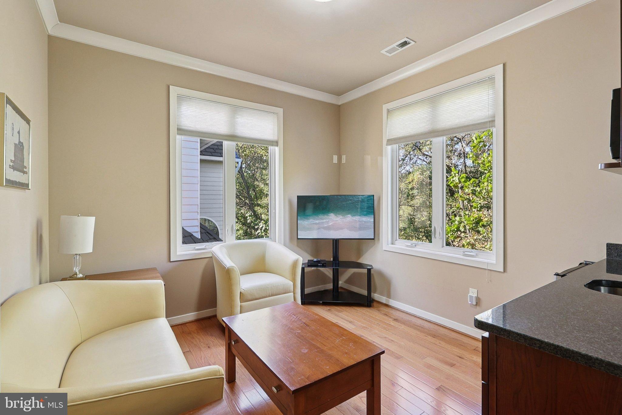 WOODMORE-RESUB-PLAT 5> - Residential