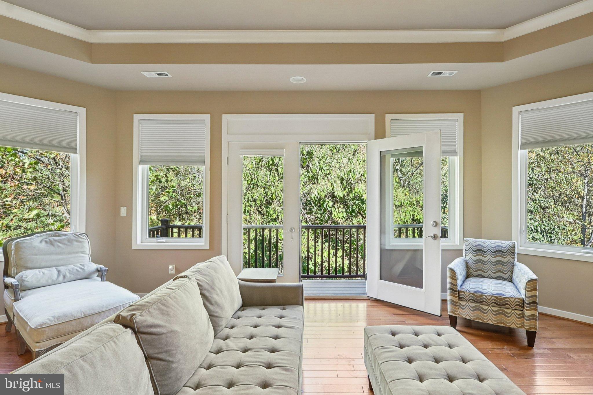 WOODMORE-RESUB-PLAT 5> - Residential