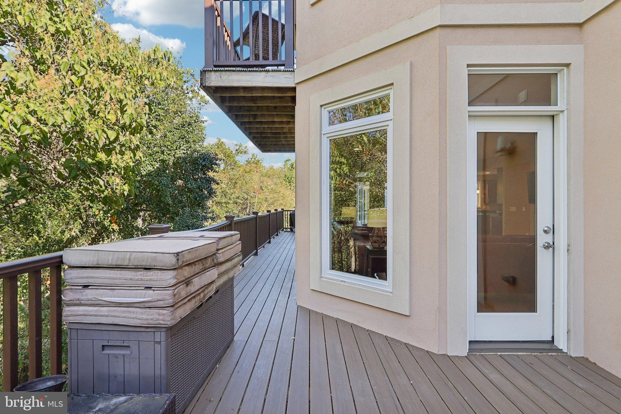 WOODMORE-RESUB-PLAT 5> - Residential