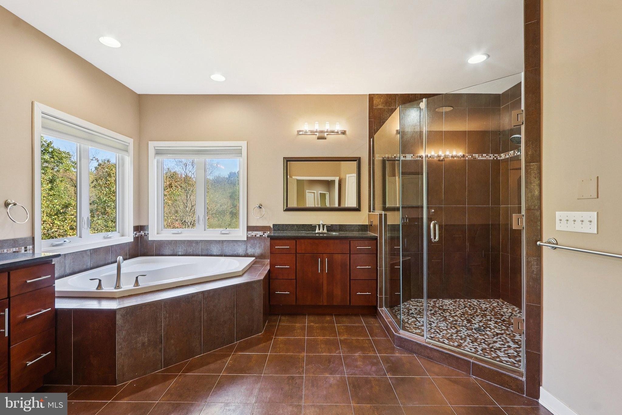 WOODMORE-RESUB-PLAT 5> - Residential