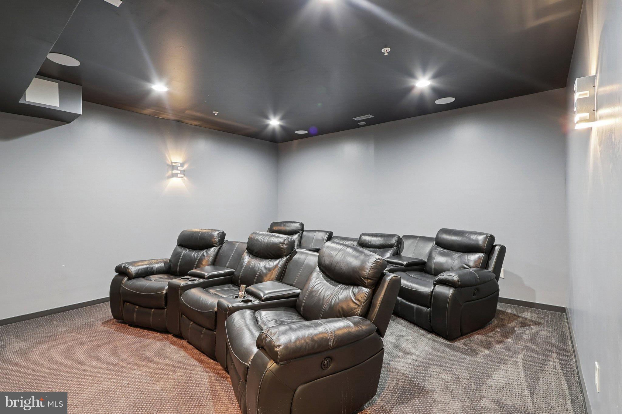 WOODMORE-RESUB-PLAT 5> - Residential