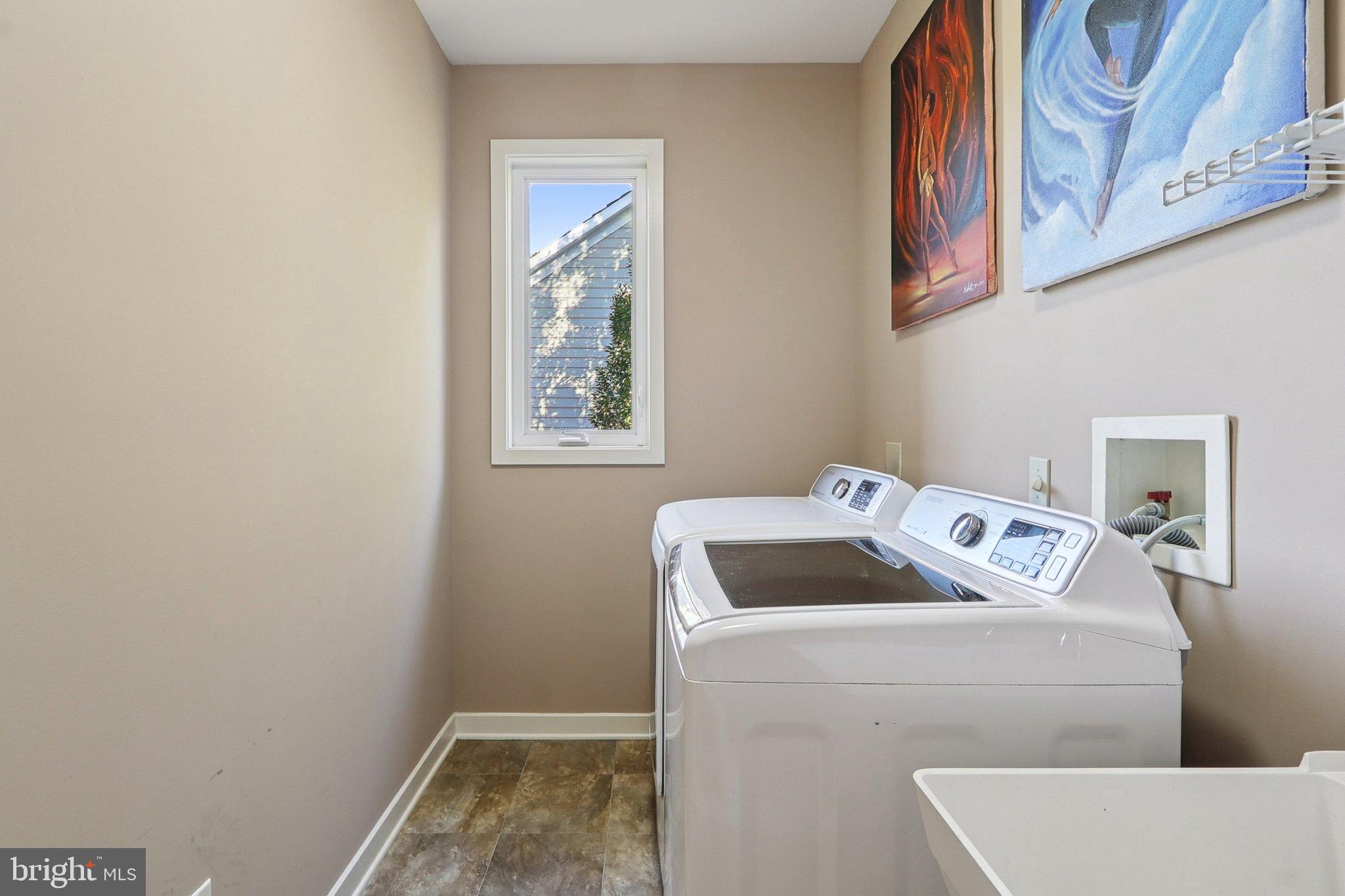 WOODMORE-RESUB-PLAT 5> - Residential