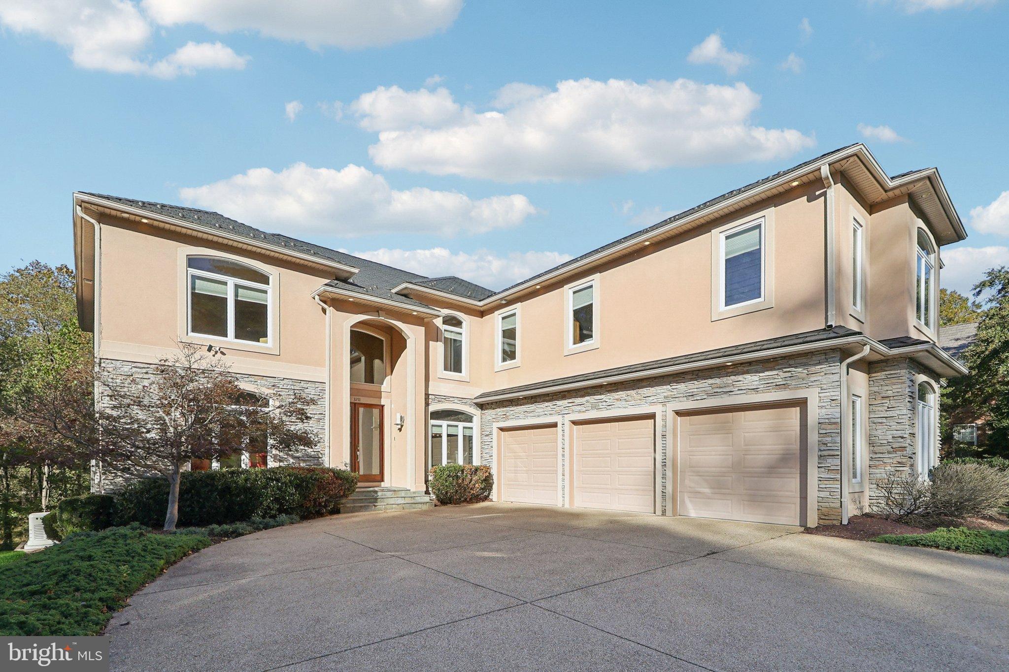 3211 COURTSIDE ROAD