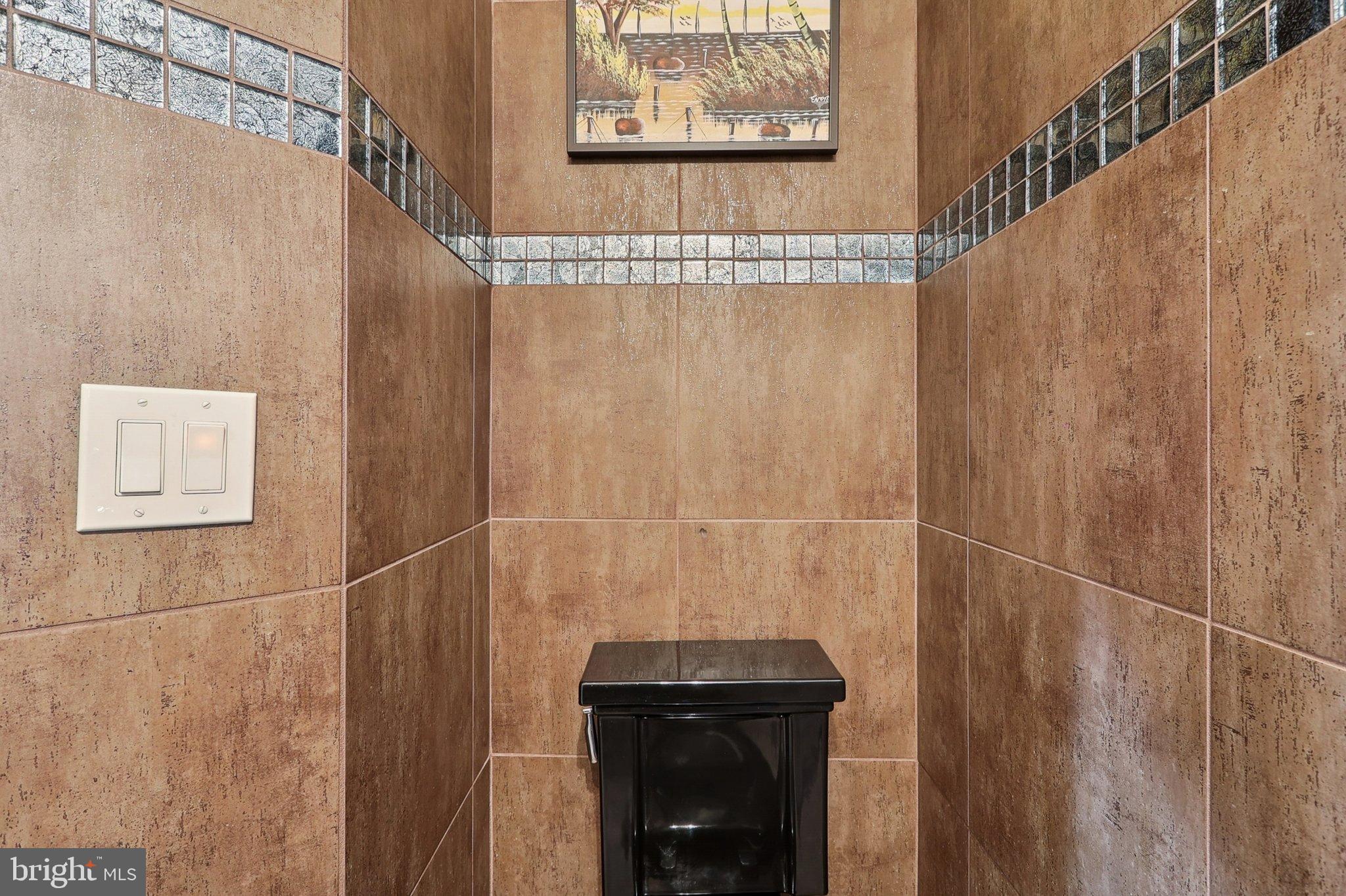 WOODMORE-RESUB-PLAT 5> - Residential