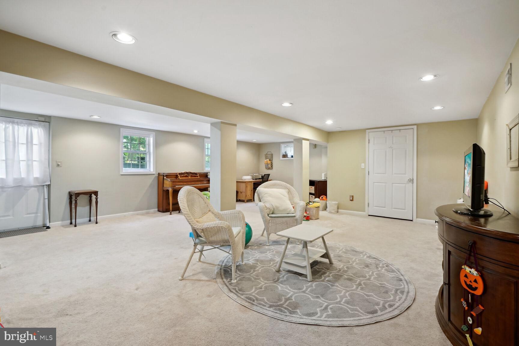 COLESVILLE PARK - Residential Lease