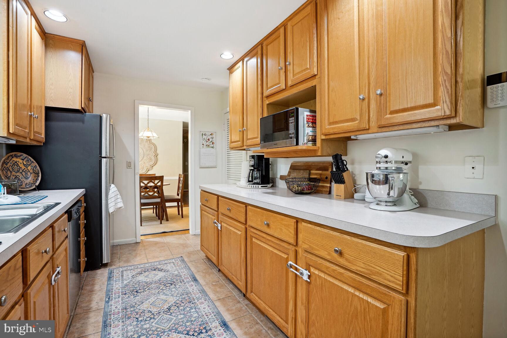 COLESVILLE PARK - Residential Lease