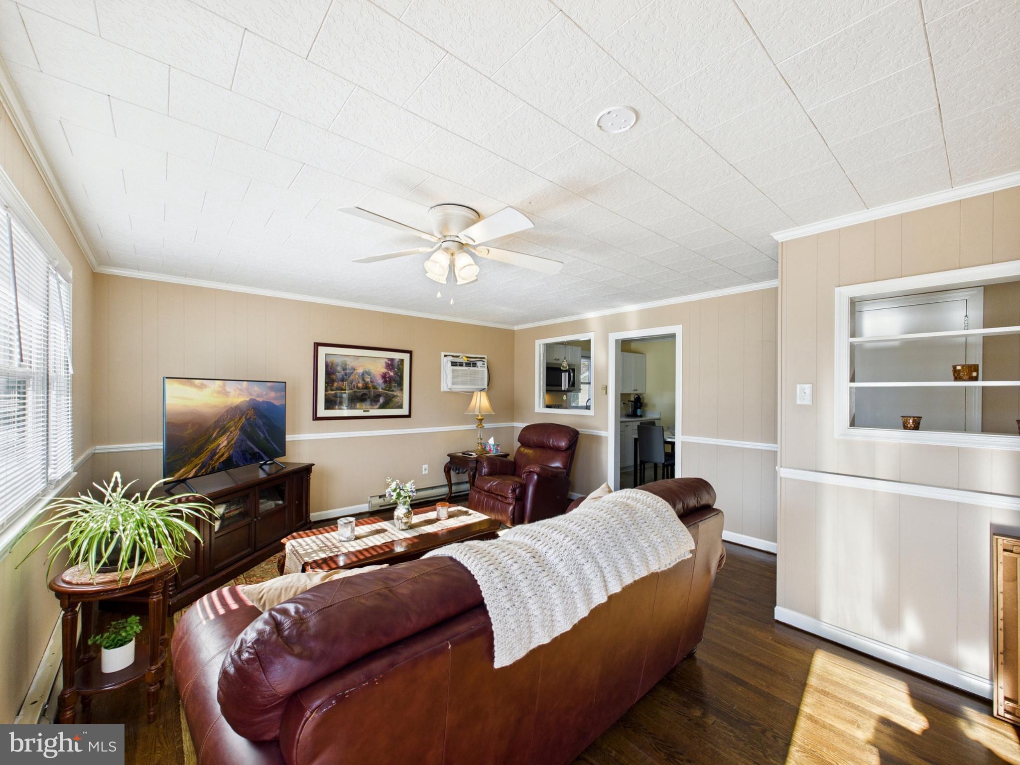 WOODLAND HEIGHTS - Residential