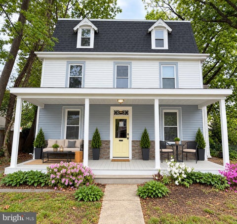 Photo of 212 Warren Street, BEVERLY, NJ 08010 (MLS # NJBL2104878)