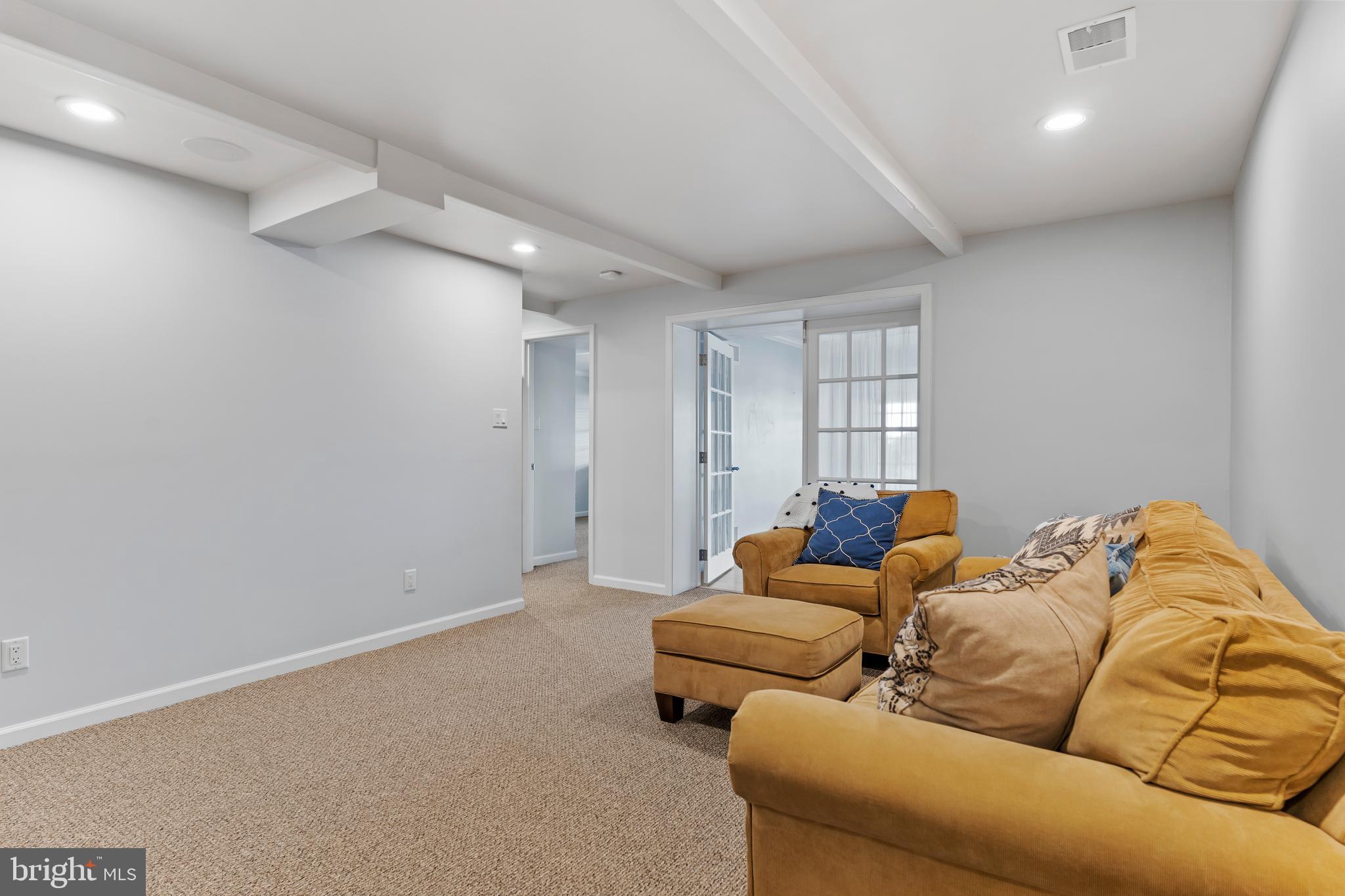 LAKE MEADE - Residential