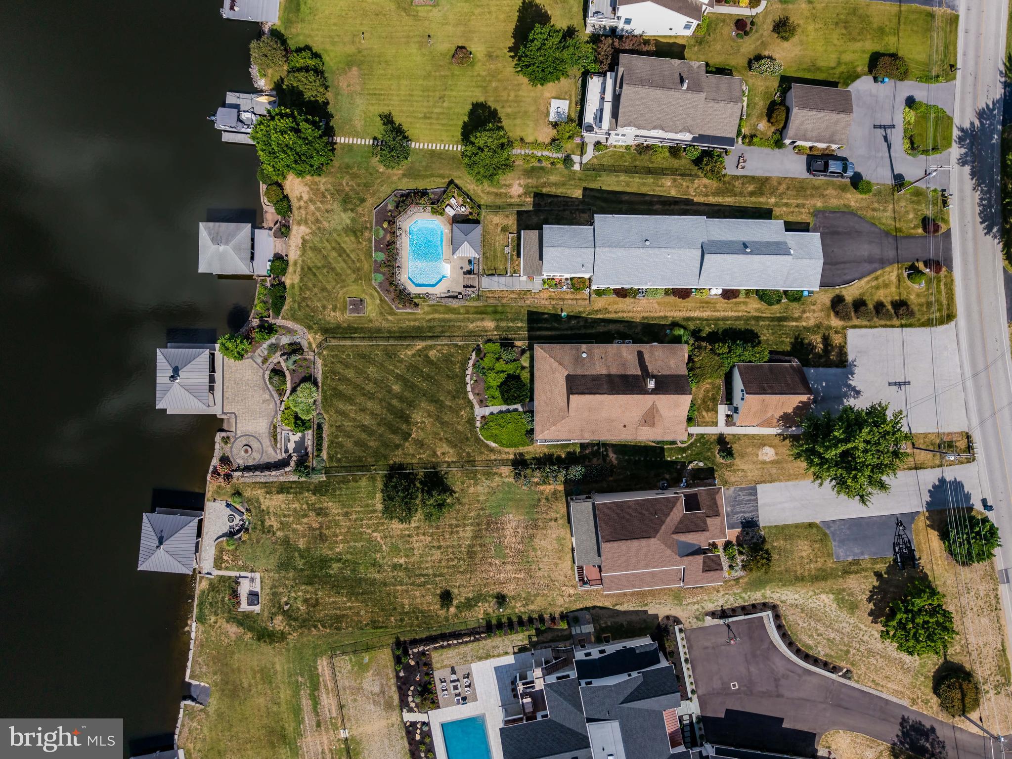 LAKE MEADE - Residential