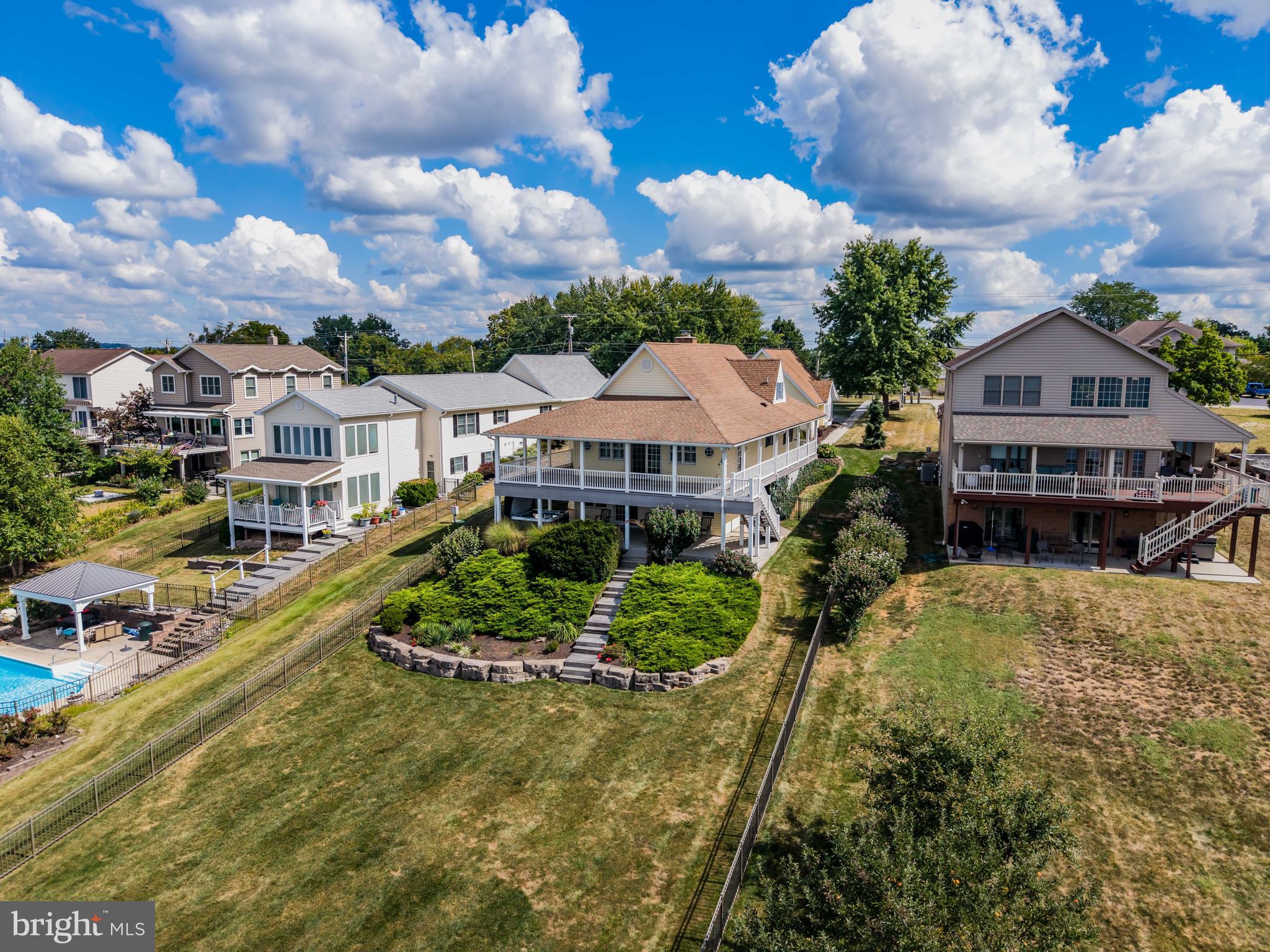 LAKE MEADE - Residential
