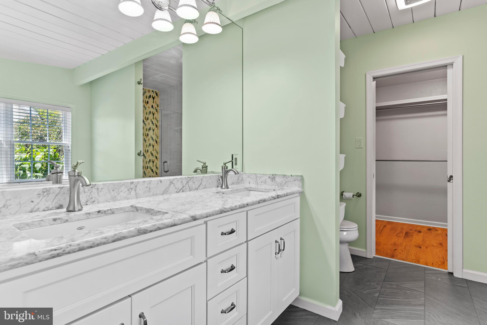 LAKE MEADE - Residential