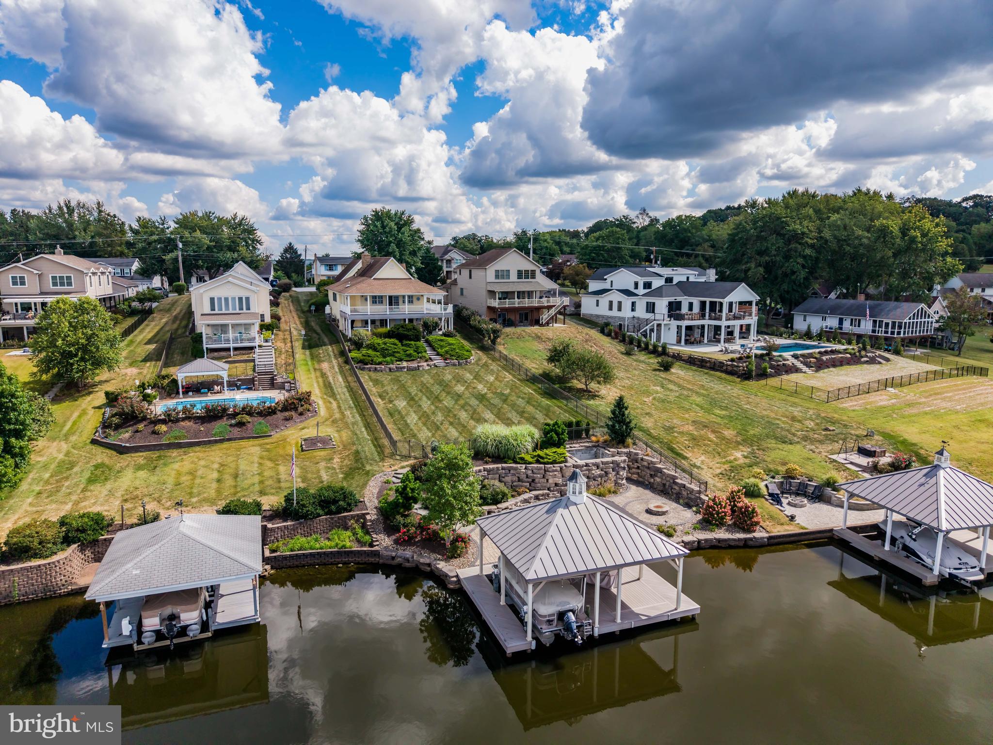 LAKE MEADE - Residential