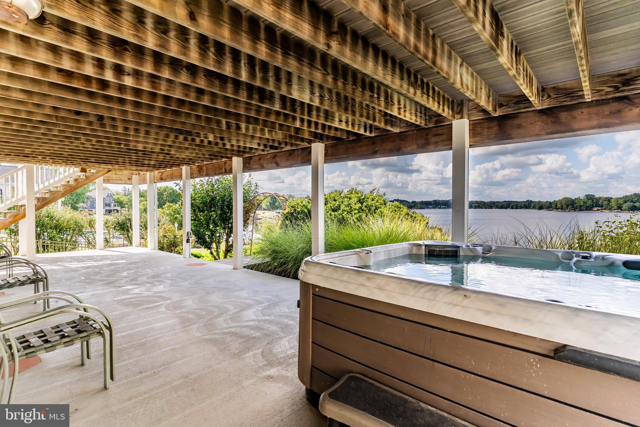 LAKE MEADE - Residential