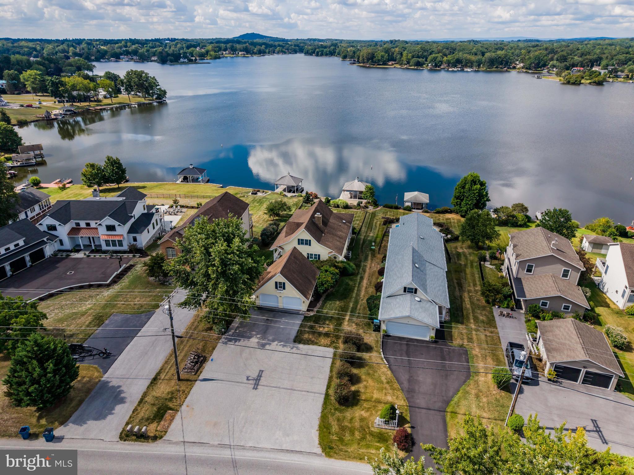 LAKE MEADE - Residential