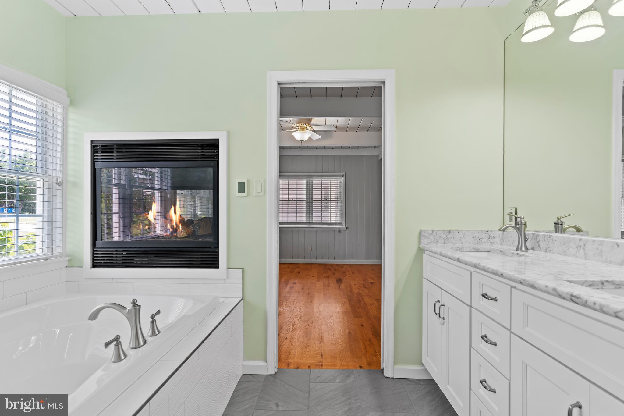 LAKE MEADE - Residential