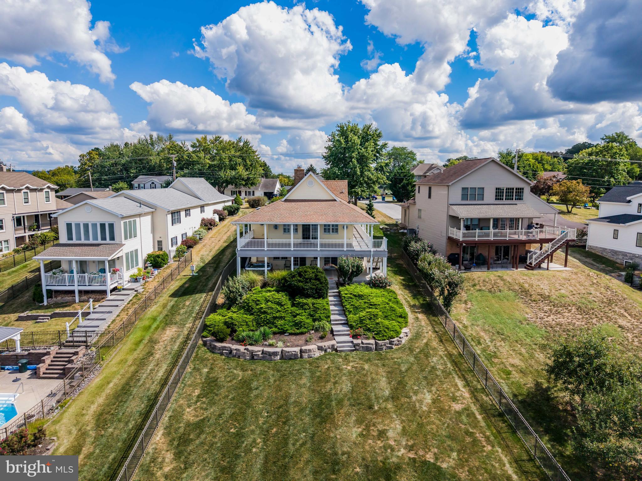 LAKE MEADE - Residential