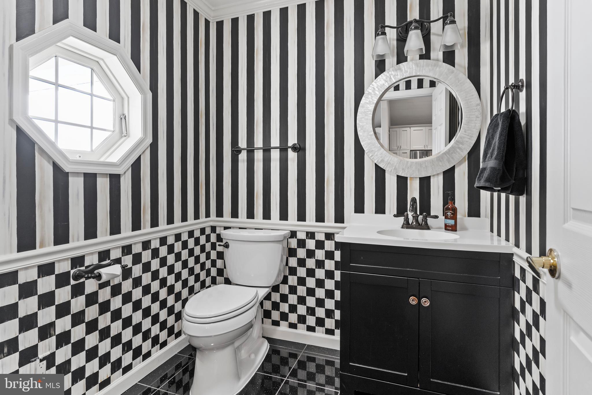 LAKE MEADE - Residential