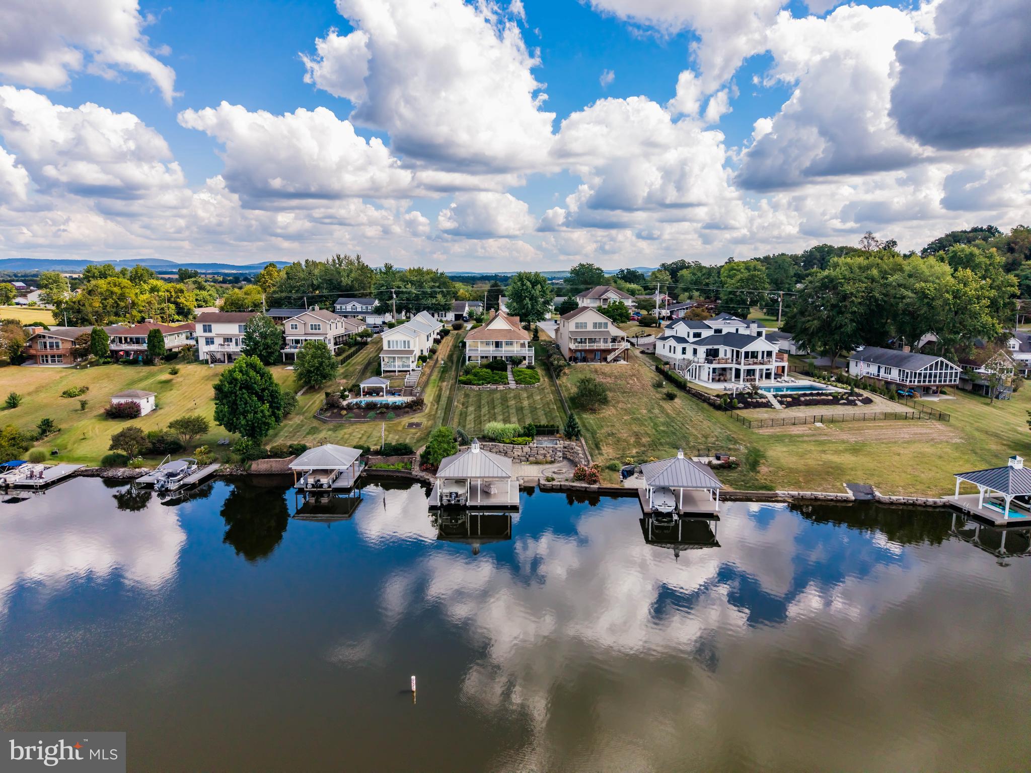 LAKE MEADE - Residential