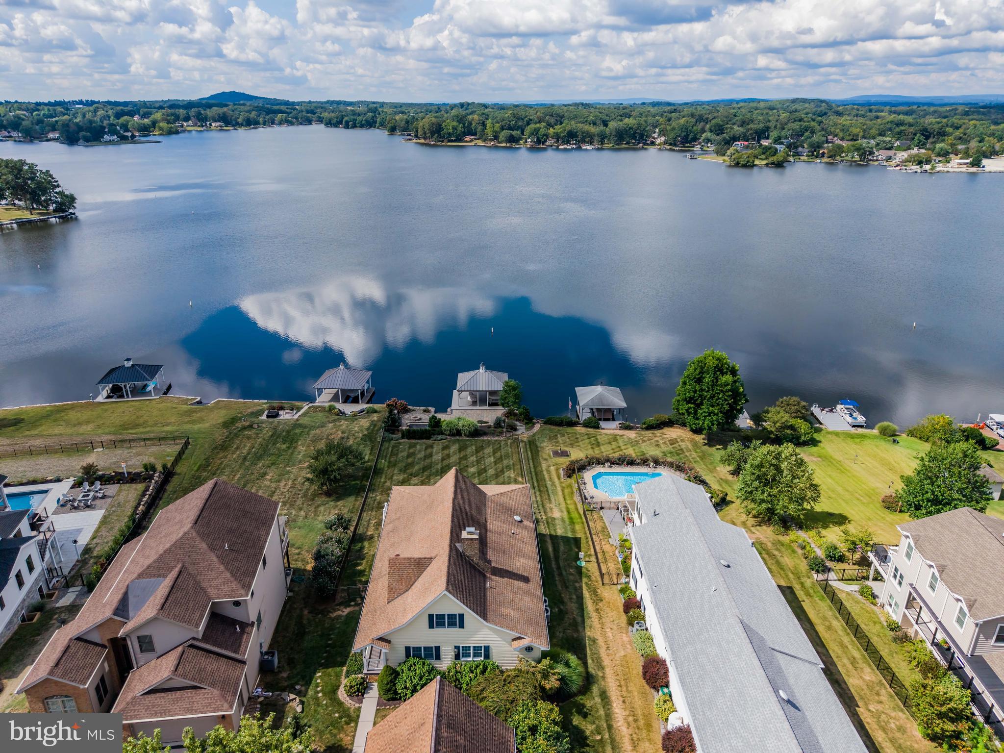 LAKE MEADE - Residential