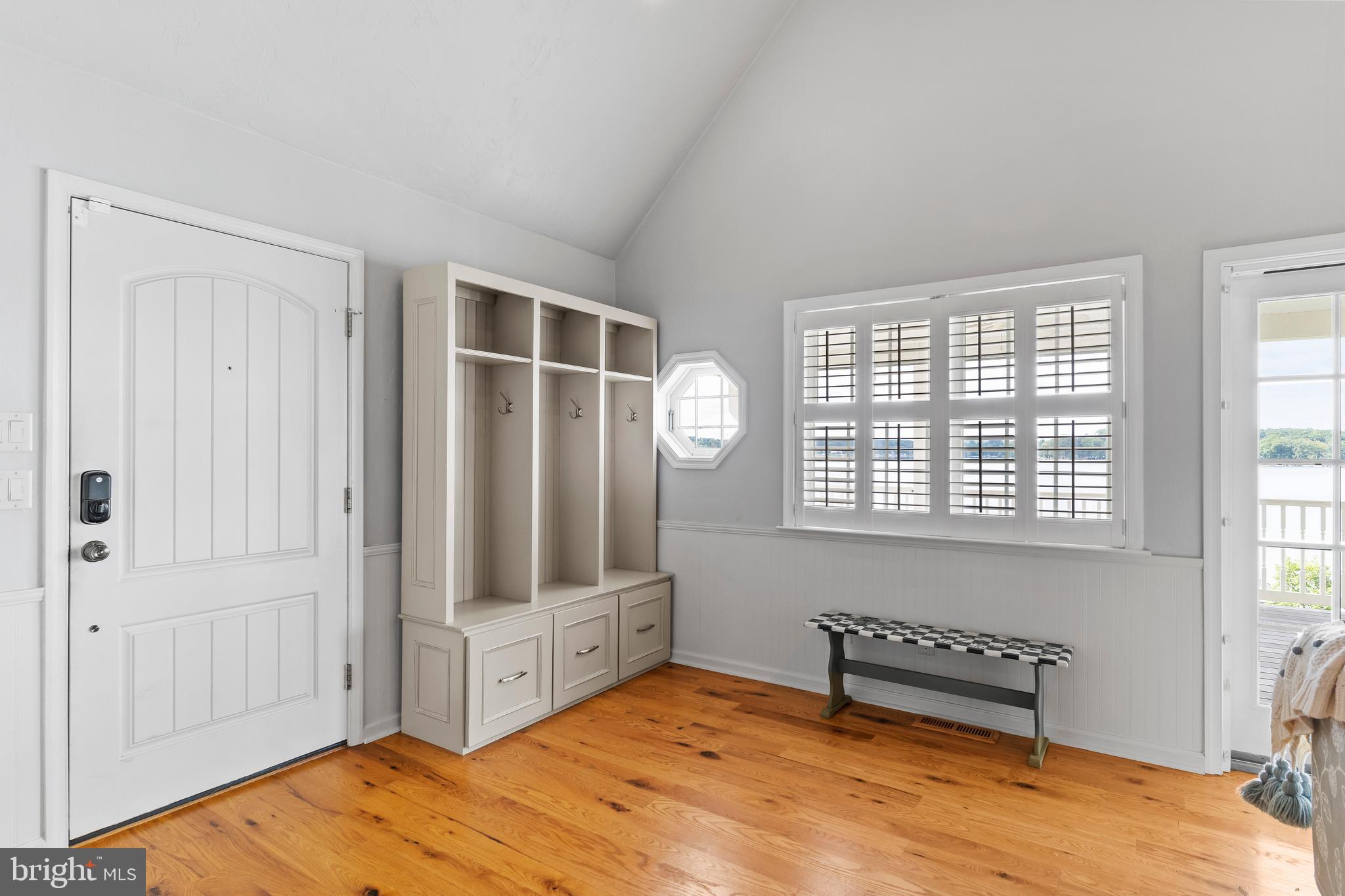 LAKE MEADE - Residential