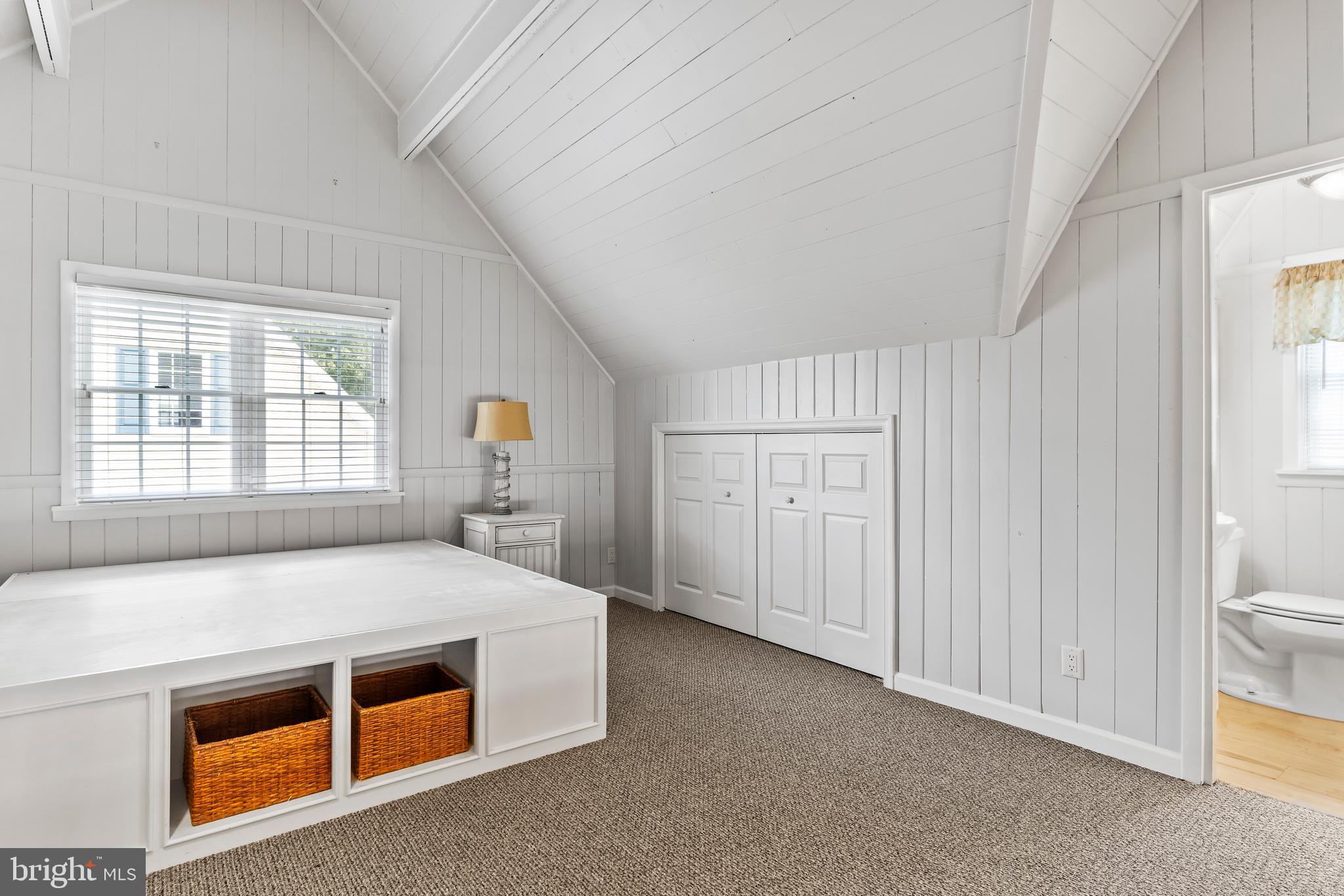 LAKE MEADE - Residential