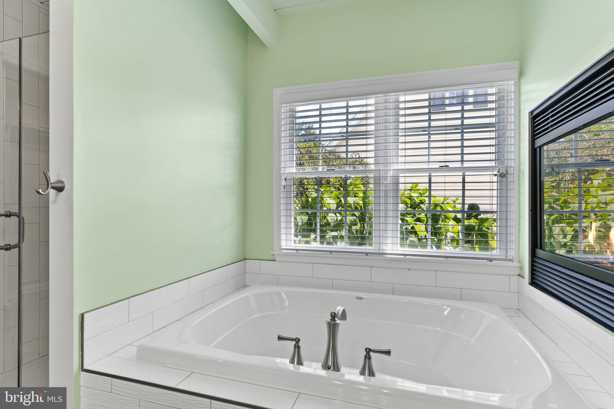 LAKE MEADE - Residential