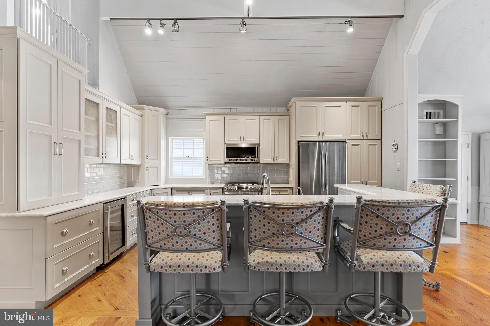 LAKE MEADE - Residential