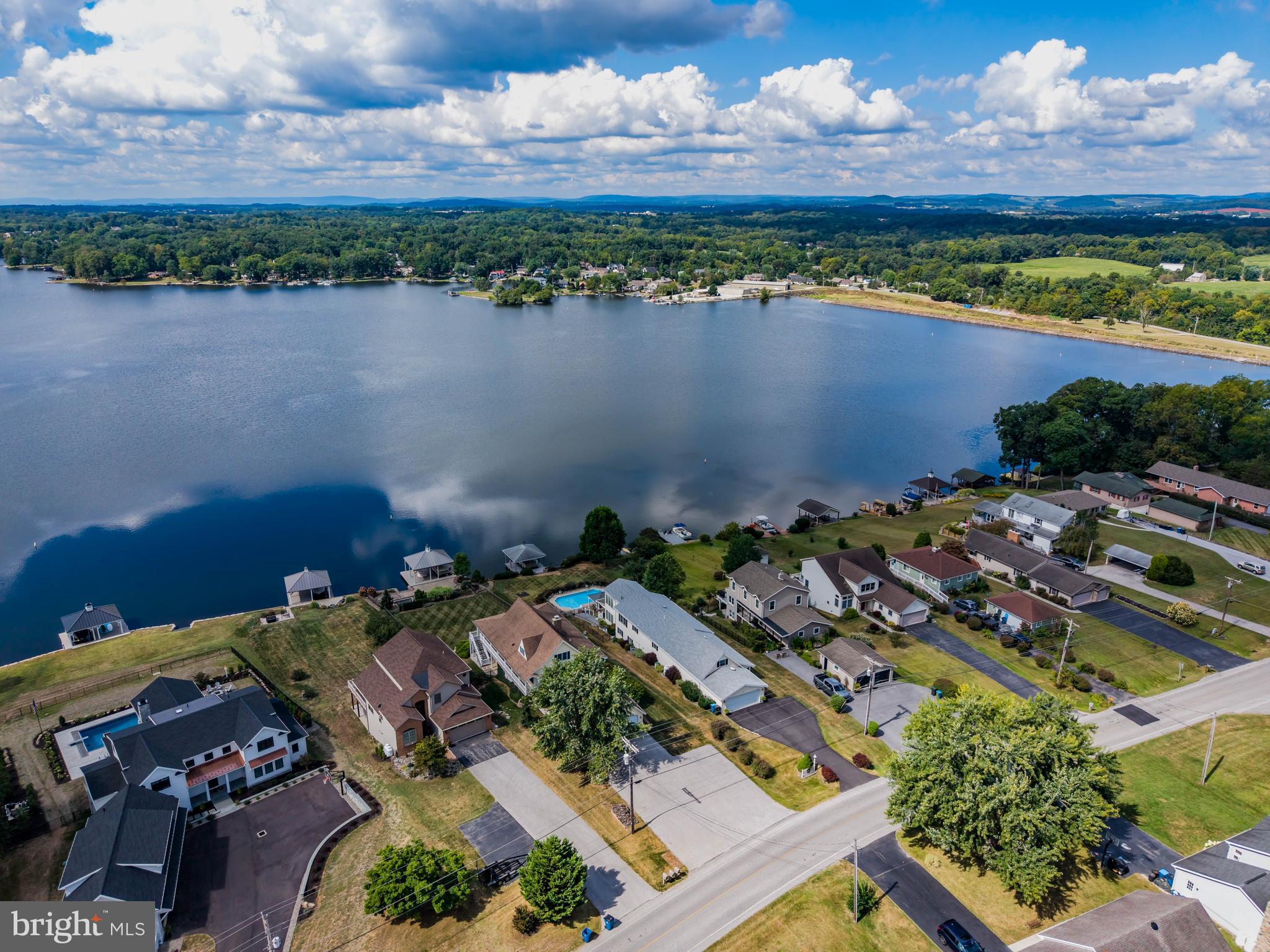 LAKE MEADE - Residential