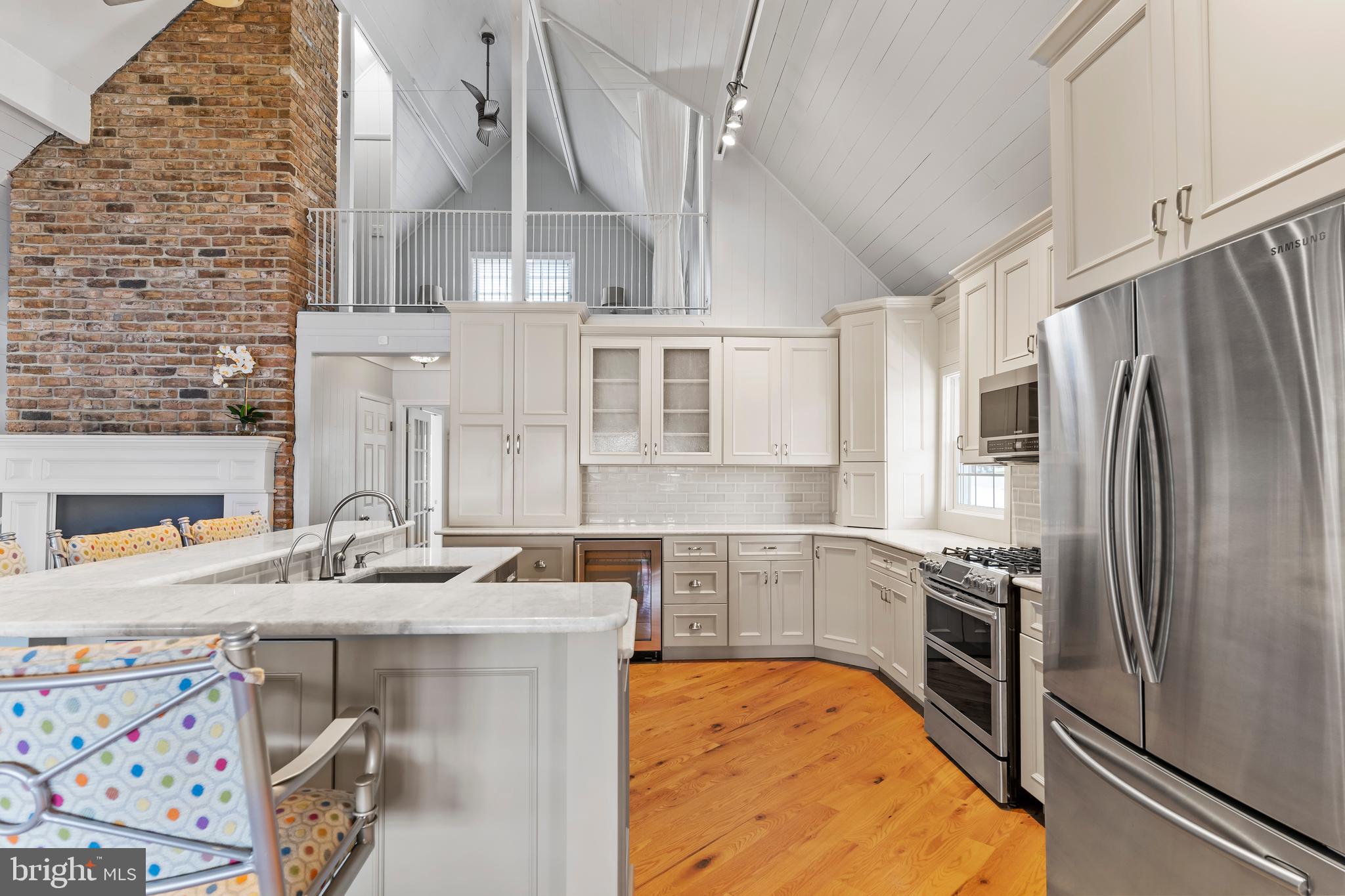 LAKE MEADE - Residential