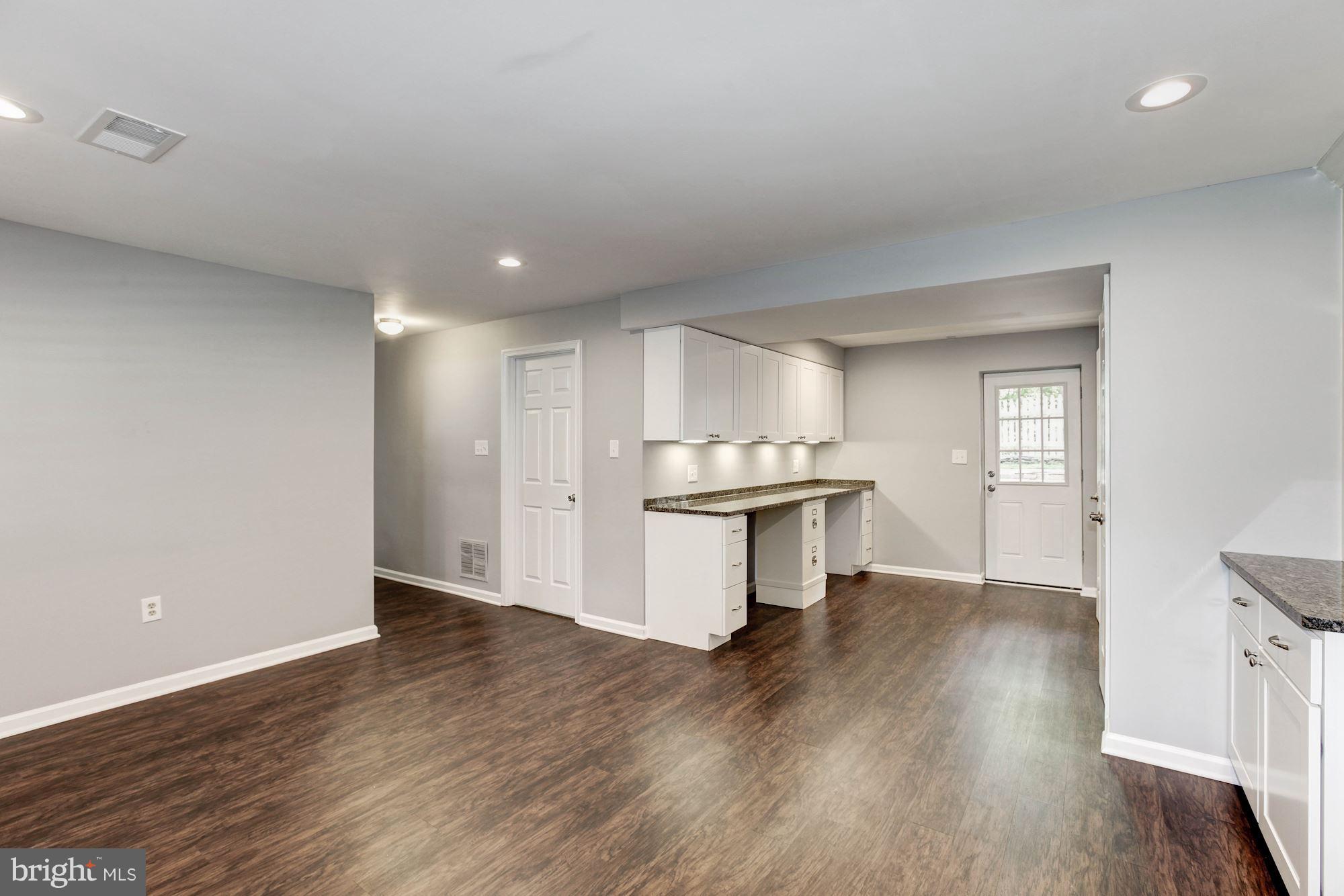 COLLINGWOOD SPRINGS - Residential