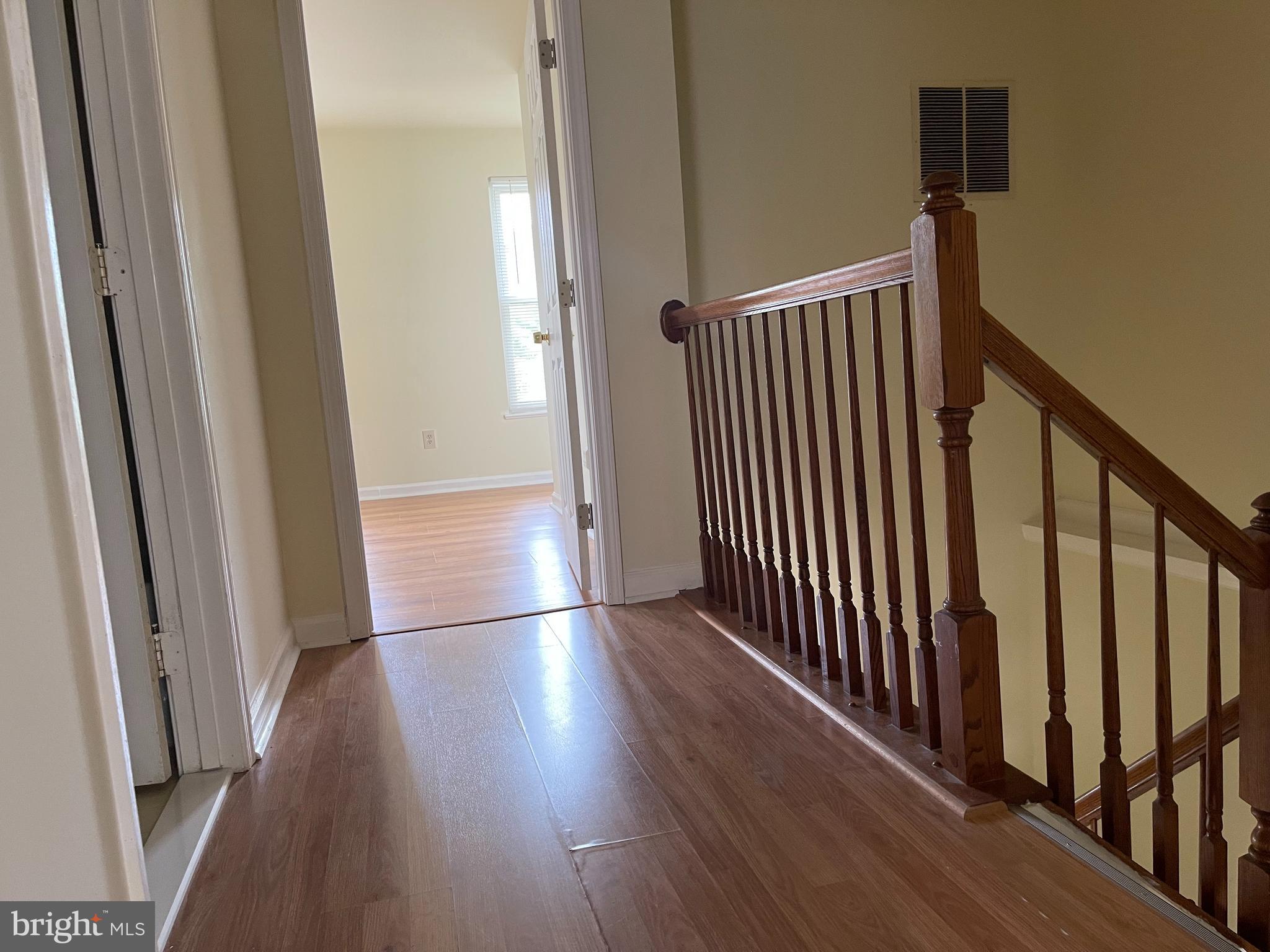 ASHBURN FARM - Residential Lease