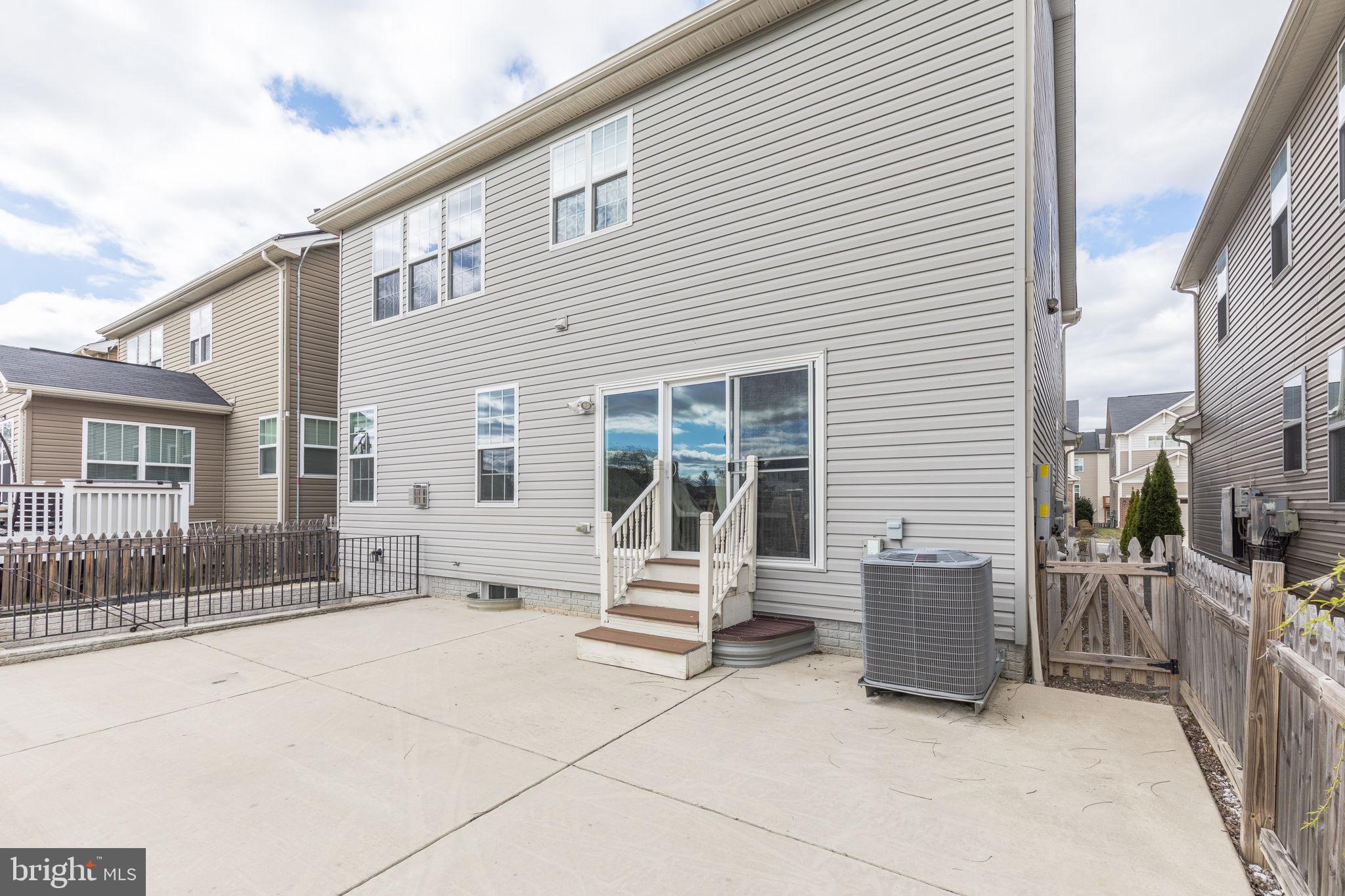 NORBECK CROSSING - Residential