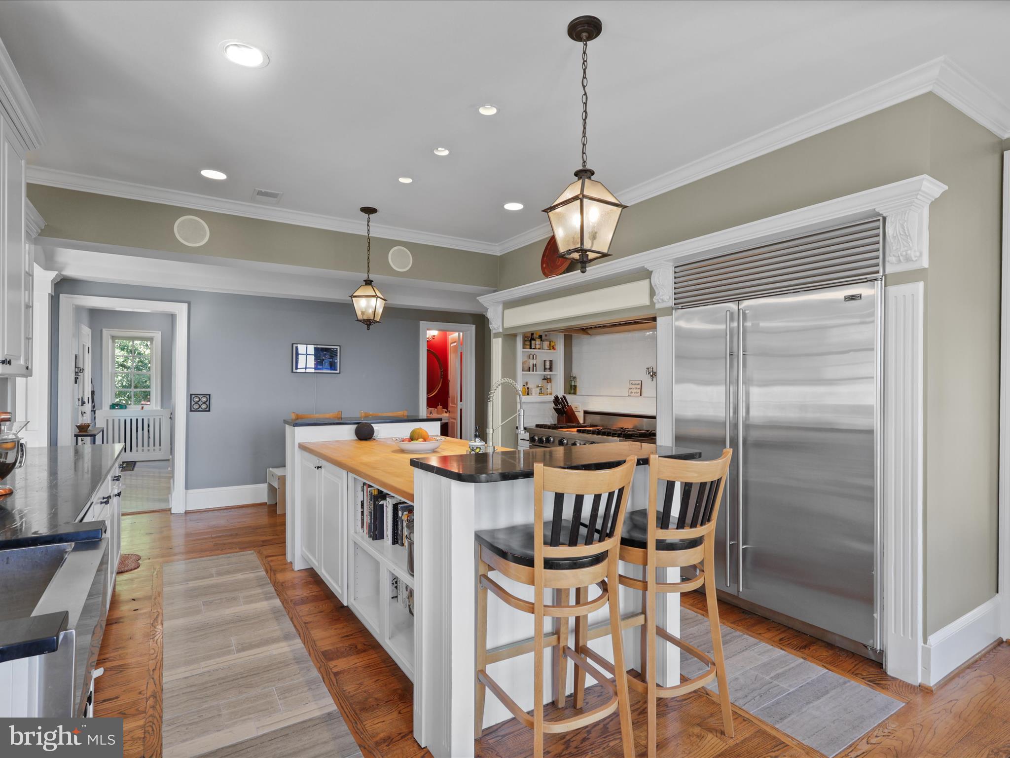 THUNDER OAK - Residential