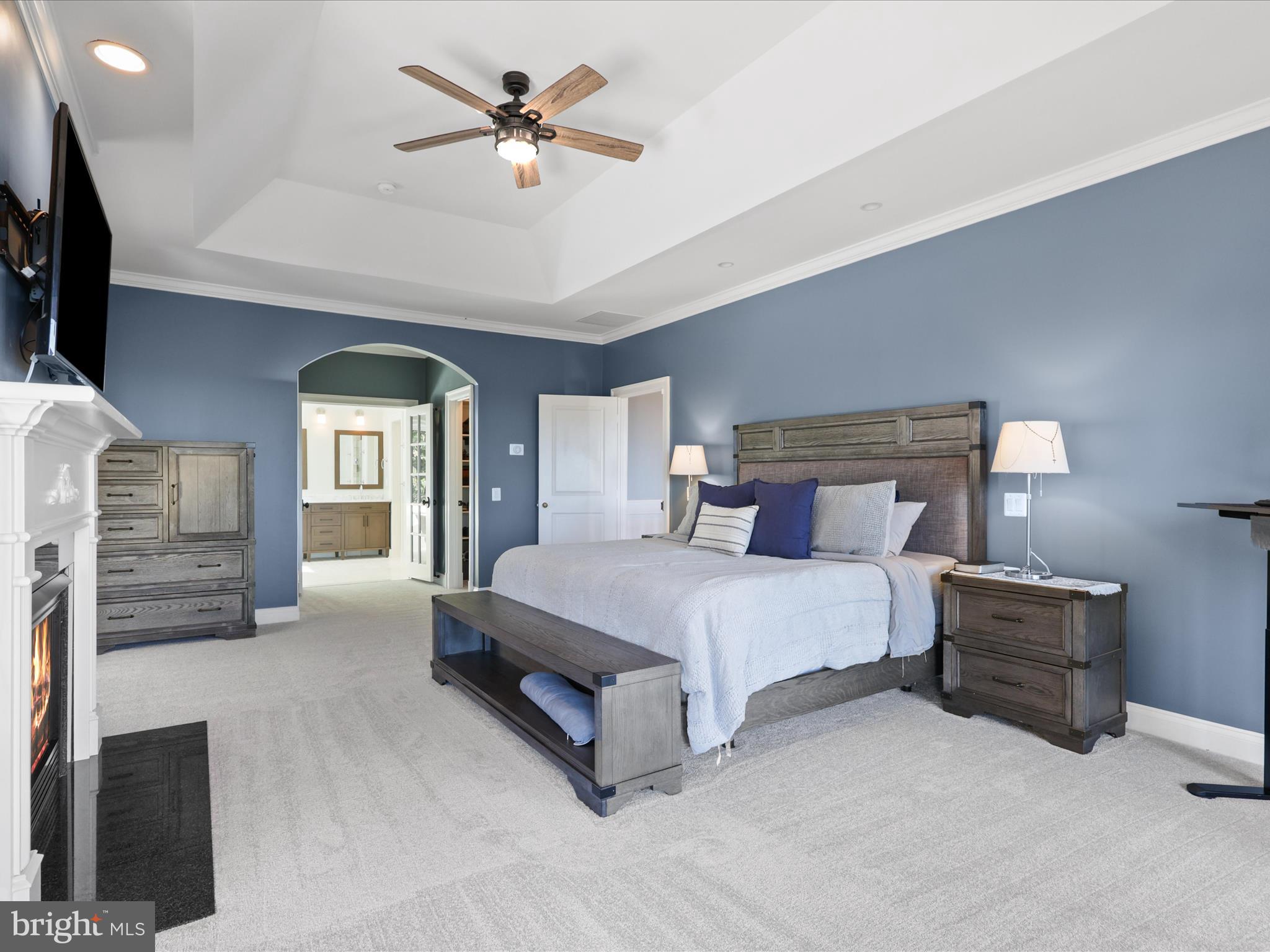 THUNDER OAK - Residential