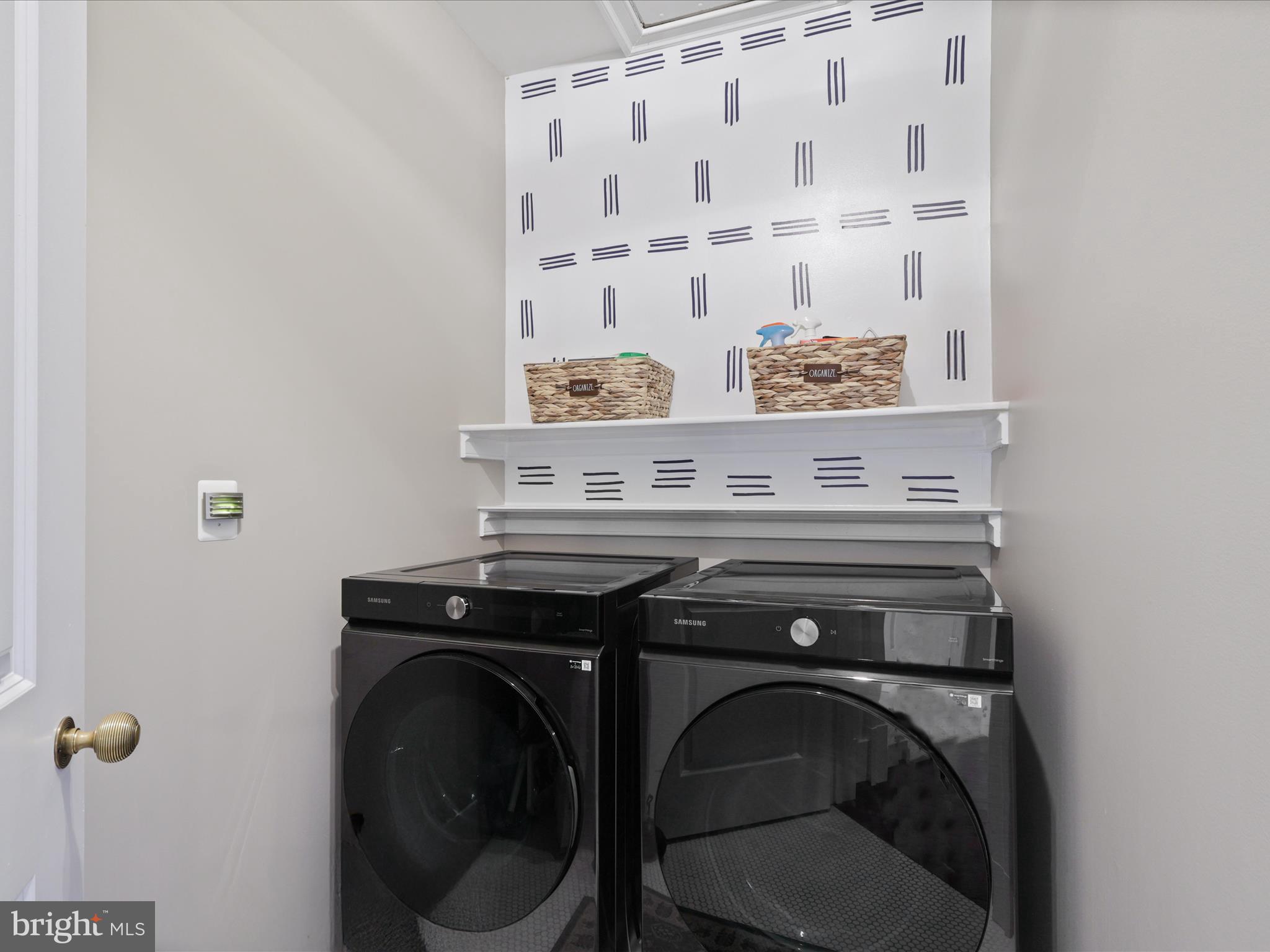 THUNDER OAK - Residential