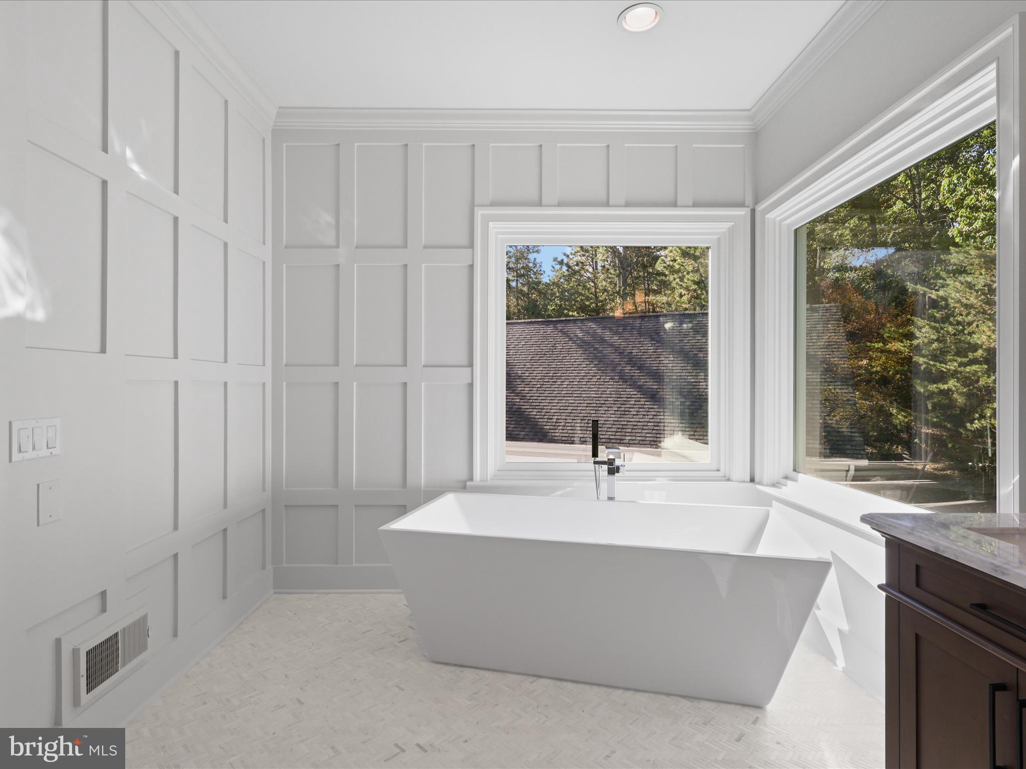 THUNDER OAK - Residential