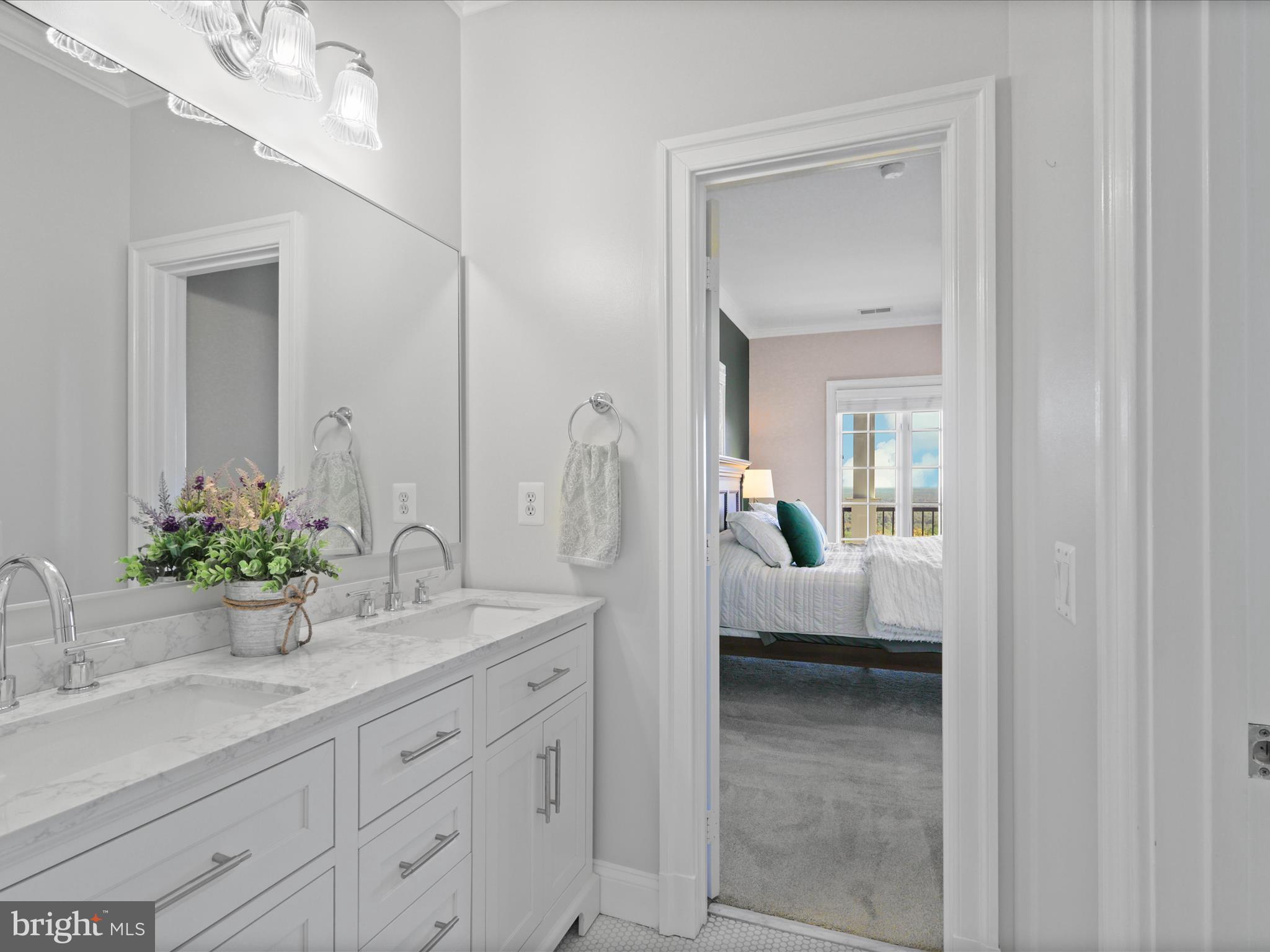 THUNDER OAK - Residential