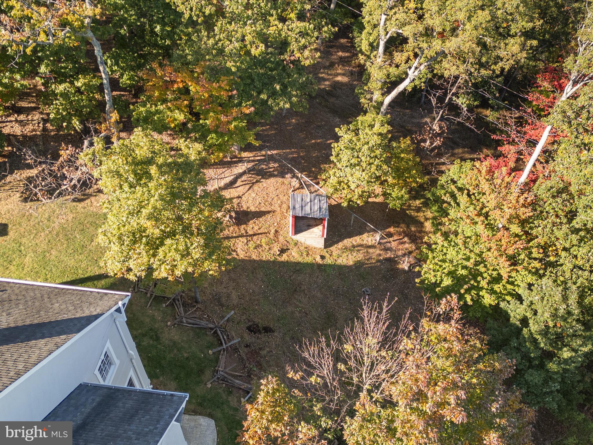THUNDER OAK - Residential