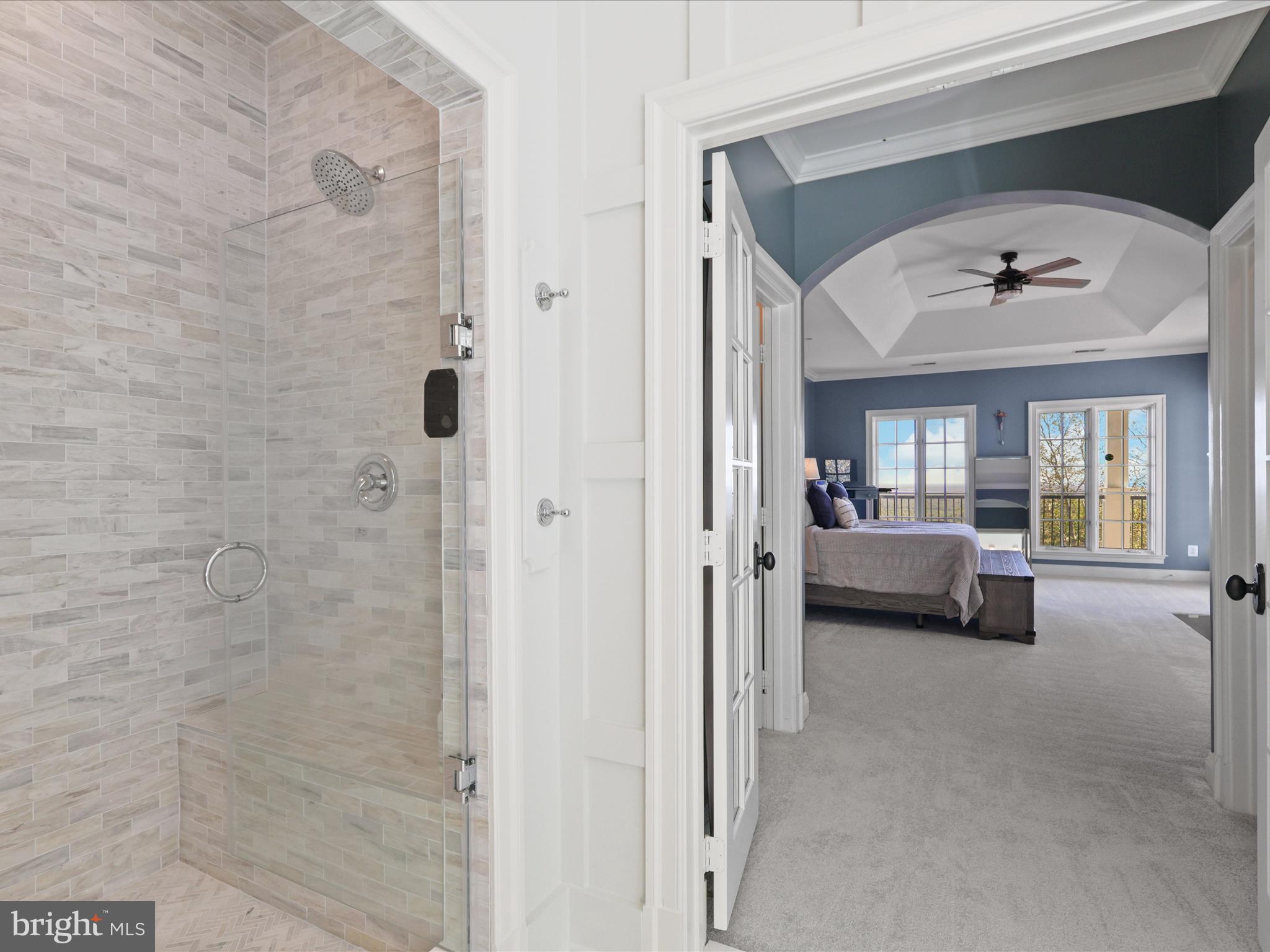 THUNDER OAK - Residential