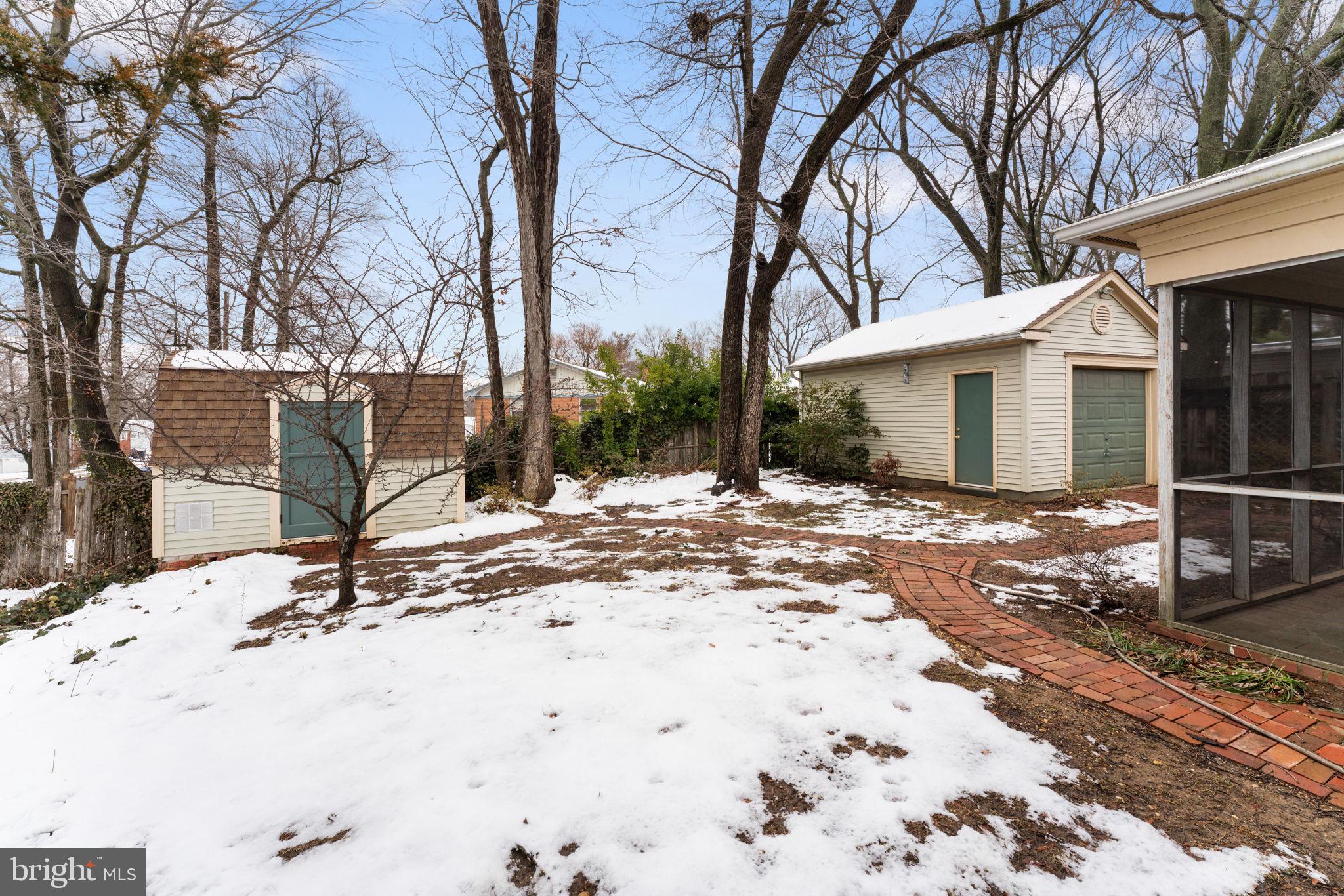 SOUTHLAWN - Residential