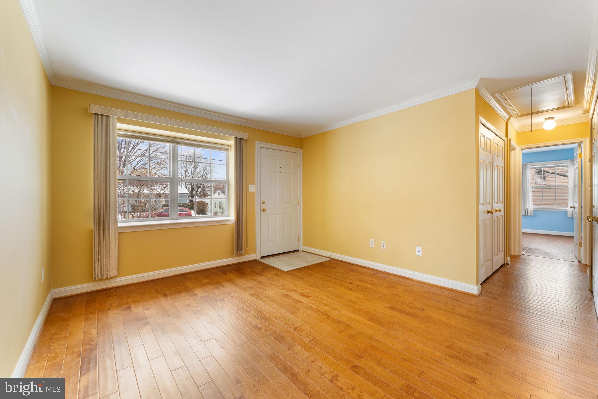 SOUTHLAWN - Residential