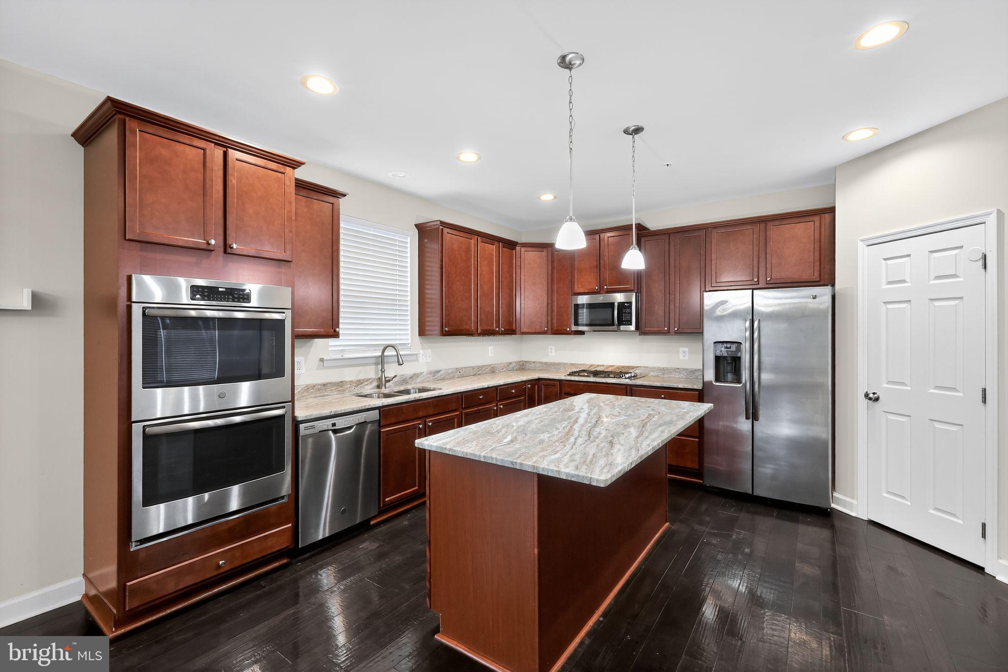 CHESTNUT SUB - Residential