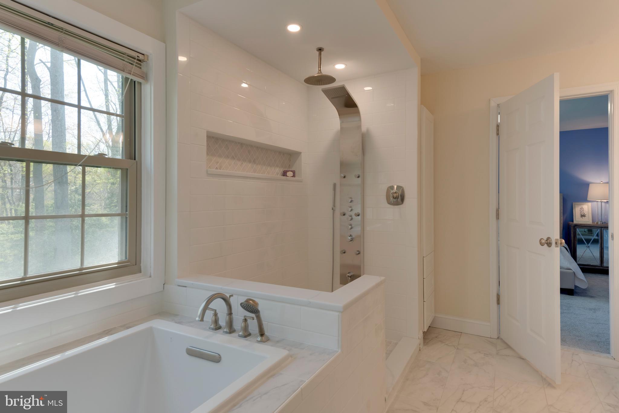 BRIARWOOD - Residential